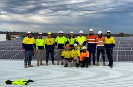 Workers-installing-large-commercial-solar-panels